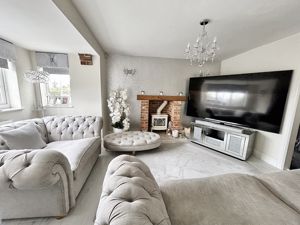 Lounge- click for photo gallery